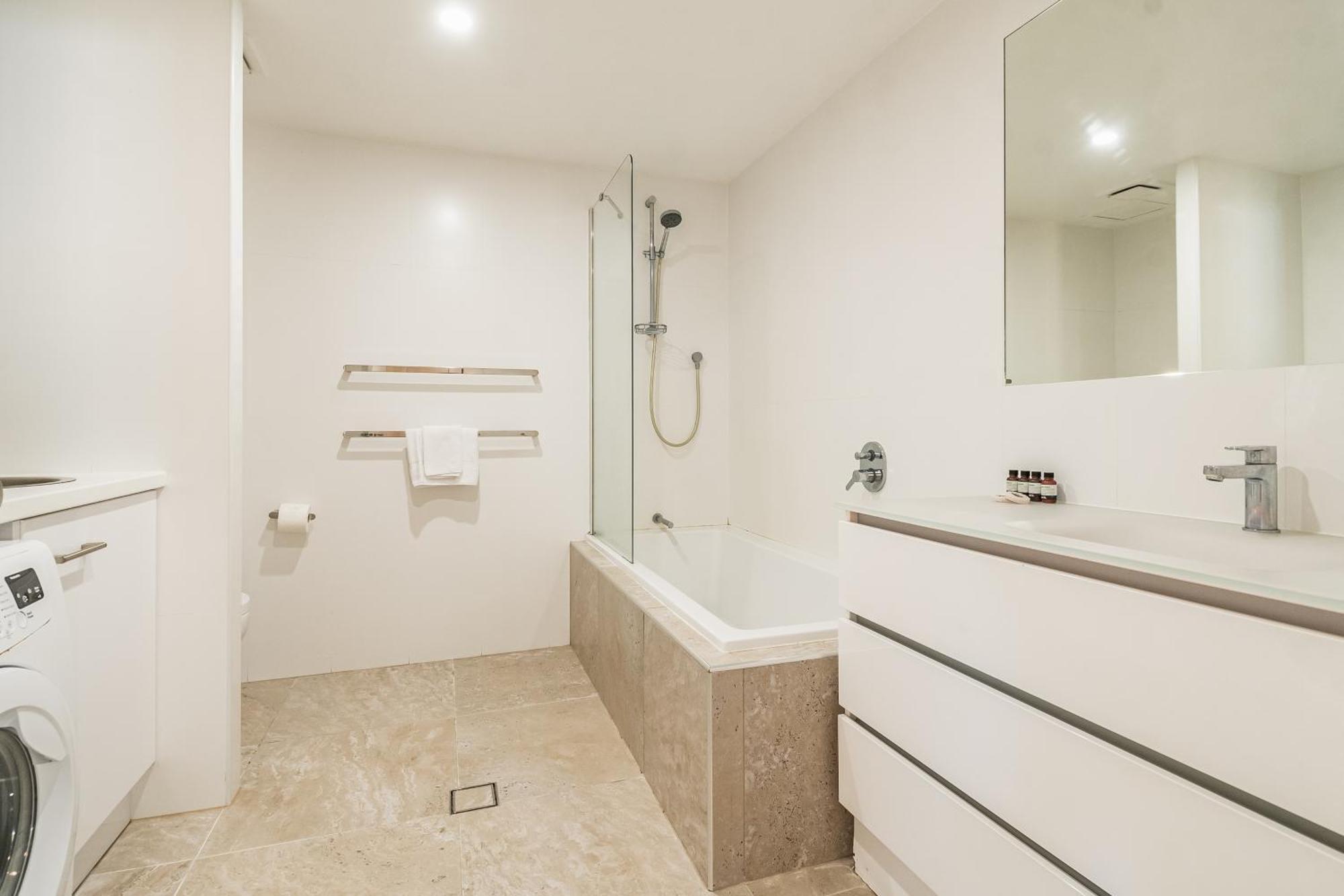 Byron Bay Beach Apartments Экстерьер фото